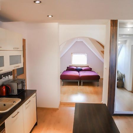 Lovely Apartment In City Center Of Jelenia Gora. エクステリア 写真