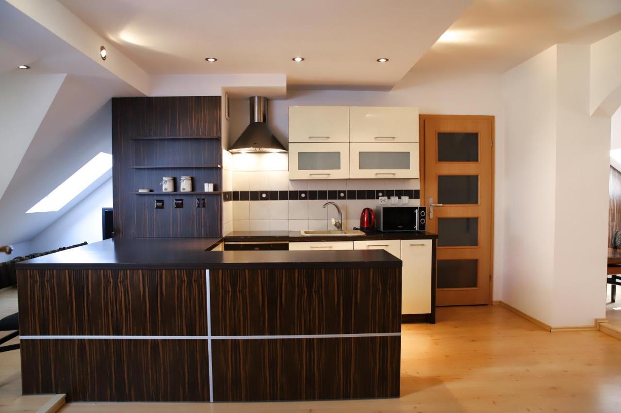 Lovely Apartment In City Center Of Jelenia Gora. エクステリア 写真