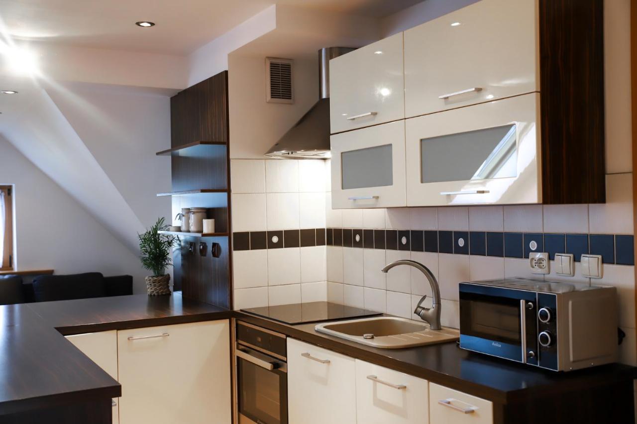 Lovely Apartment In City Center Of Jelenia Gora. エクステリア 写真