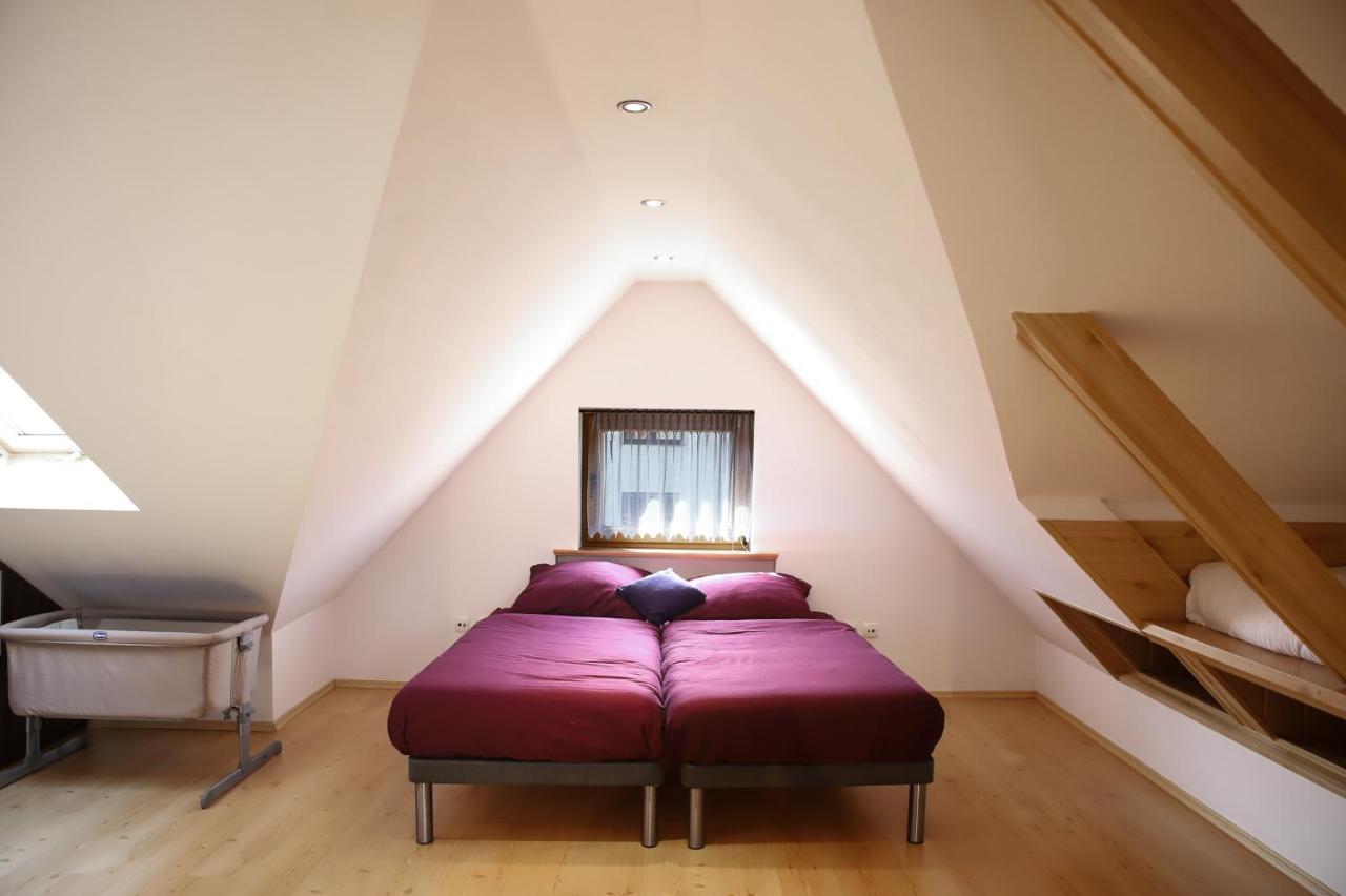 Lovely Apartment In City Center Of Jelenia Gora. エクステリア 写真