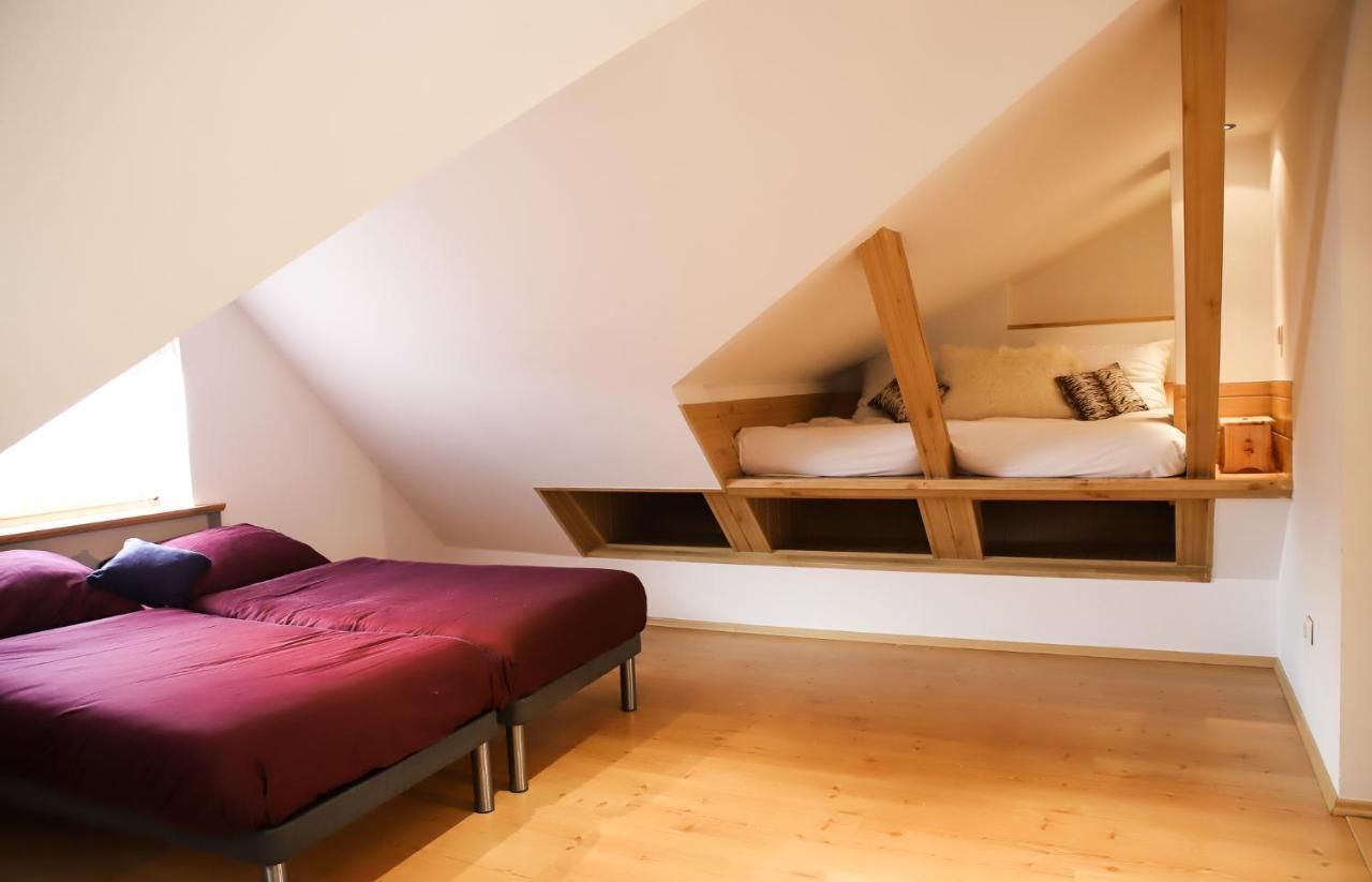 Lovely Apartment In City Center Of Jelenia Gora. エクステリア 写真