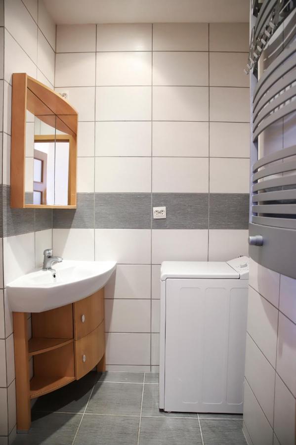 Lovely Apartment In City Center Of Jelenia Gora. エクステリア 写真