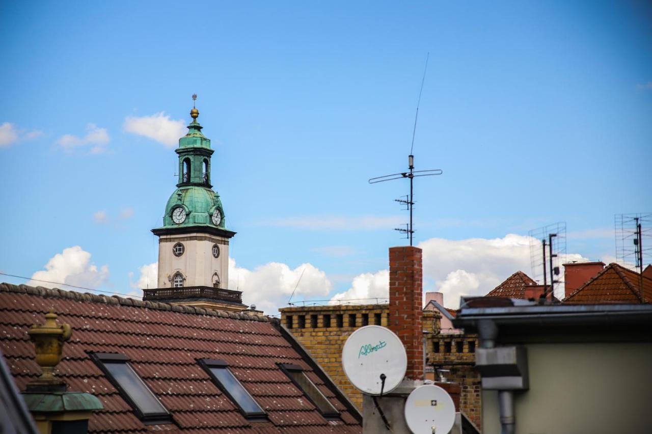 Lovely Apartment In City Center Of Jelenia Gora. エクステリア 写真